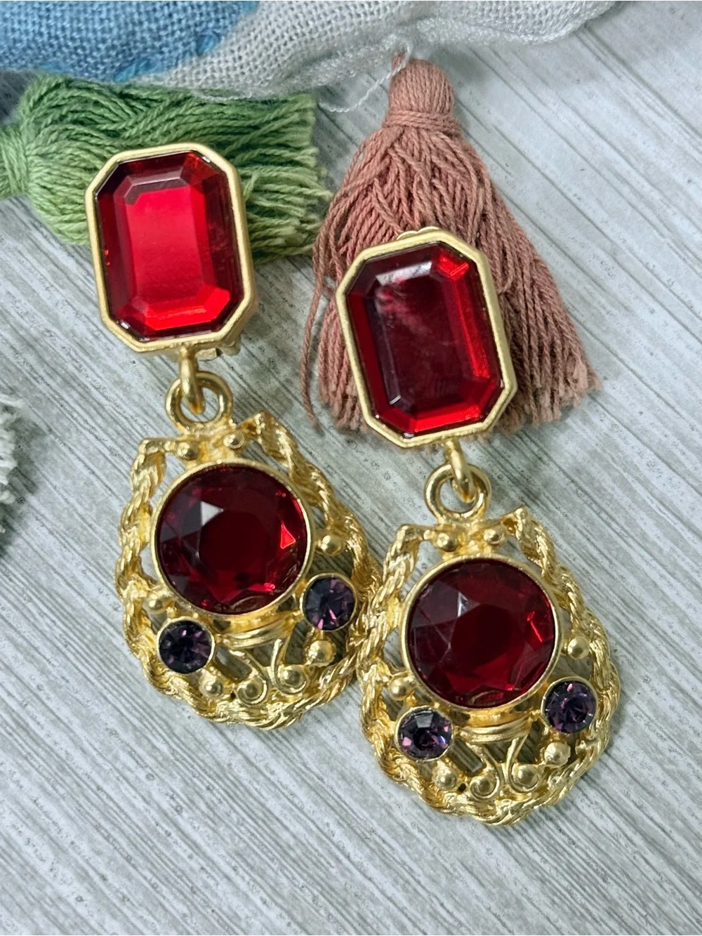 Vintage 90’s Gold-Tone Red Crystal Drop Clip-On Earrings